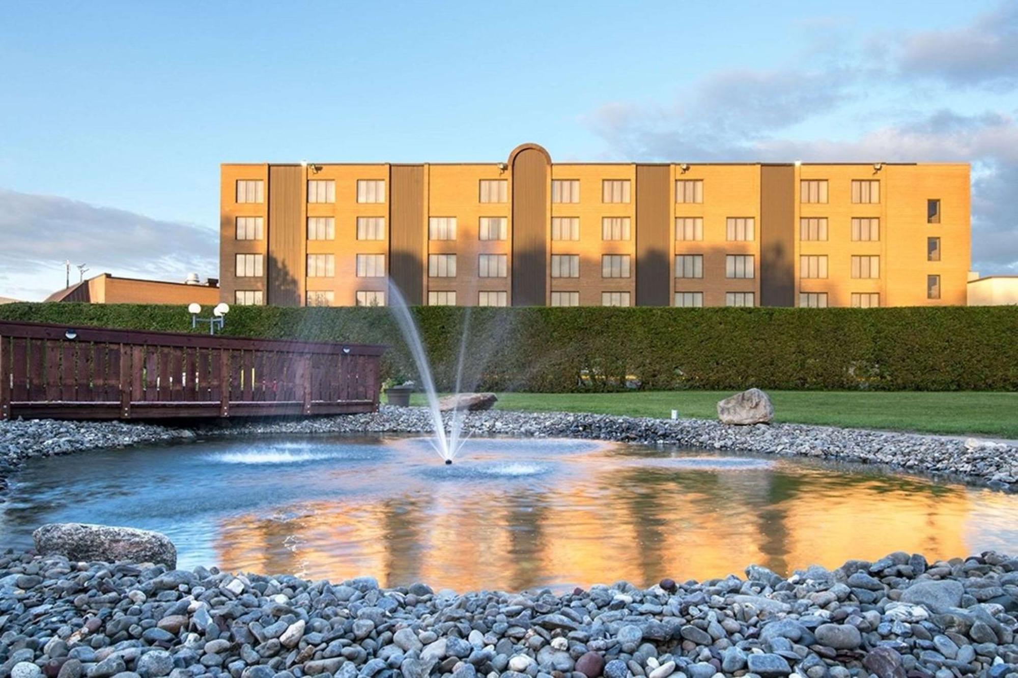 Hotel Le Victorin, An Ascend Hotel Collection Member فيكتوريا فيل المظهر الخارجي الصورة